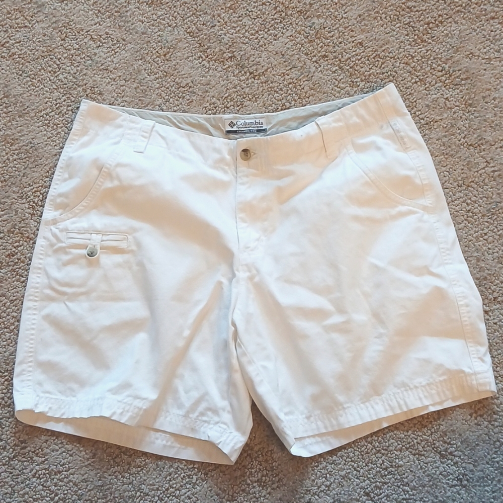 Columbia Sportswear White Shorts size 10